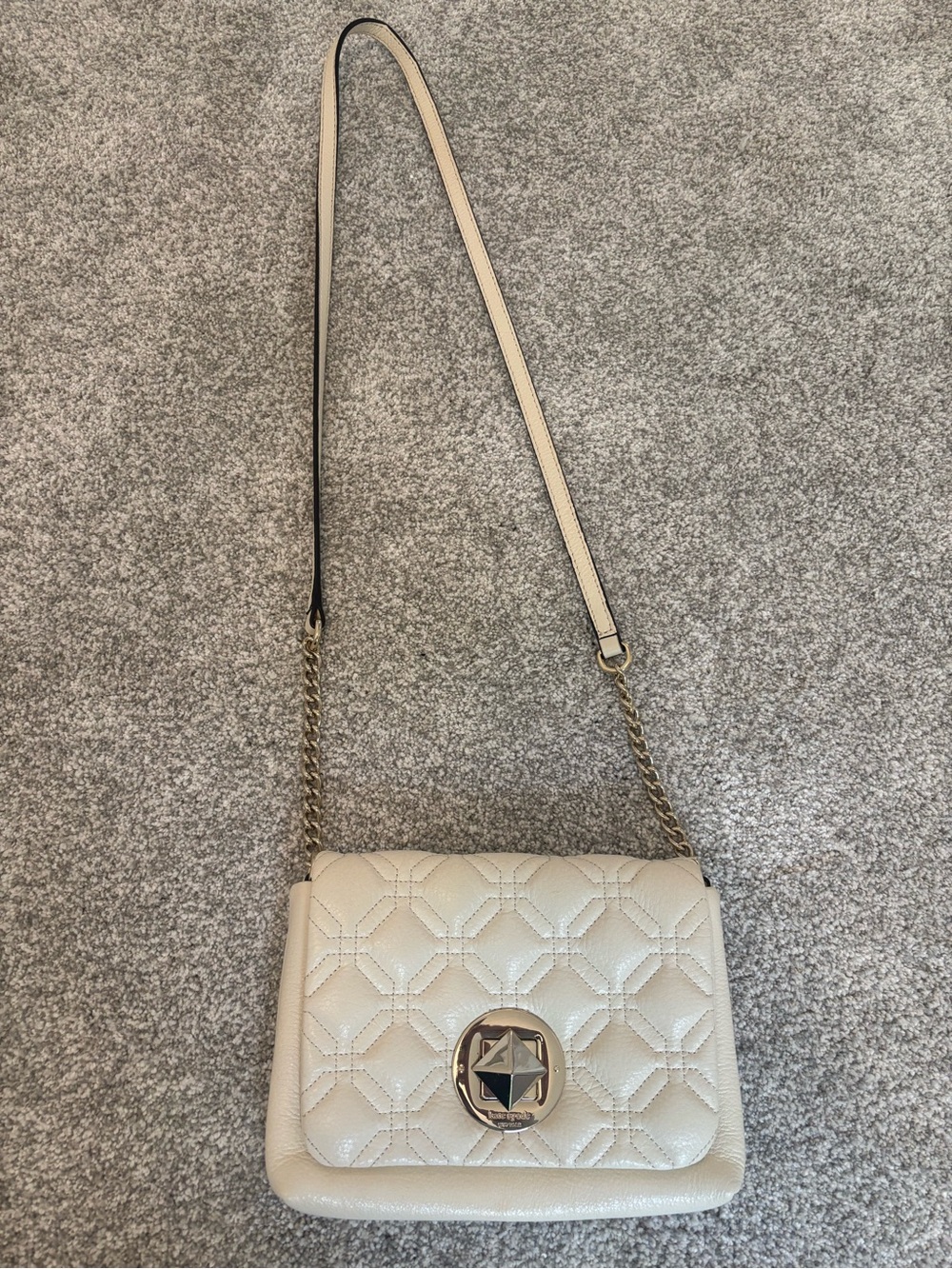 Kate Spade - Quilted Cream Crossbody Shoulder Bag with Chain Strap